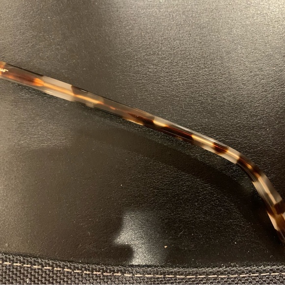 Salvatore Ferragamo sunglasses and case - no scratches and worn under 5 times - Picture 6 of 6